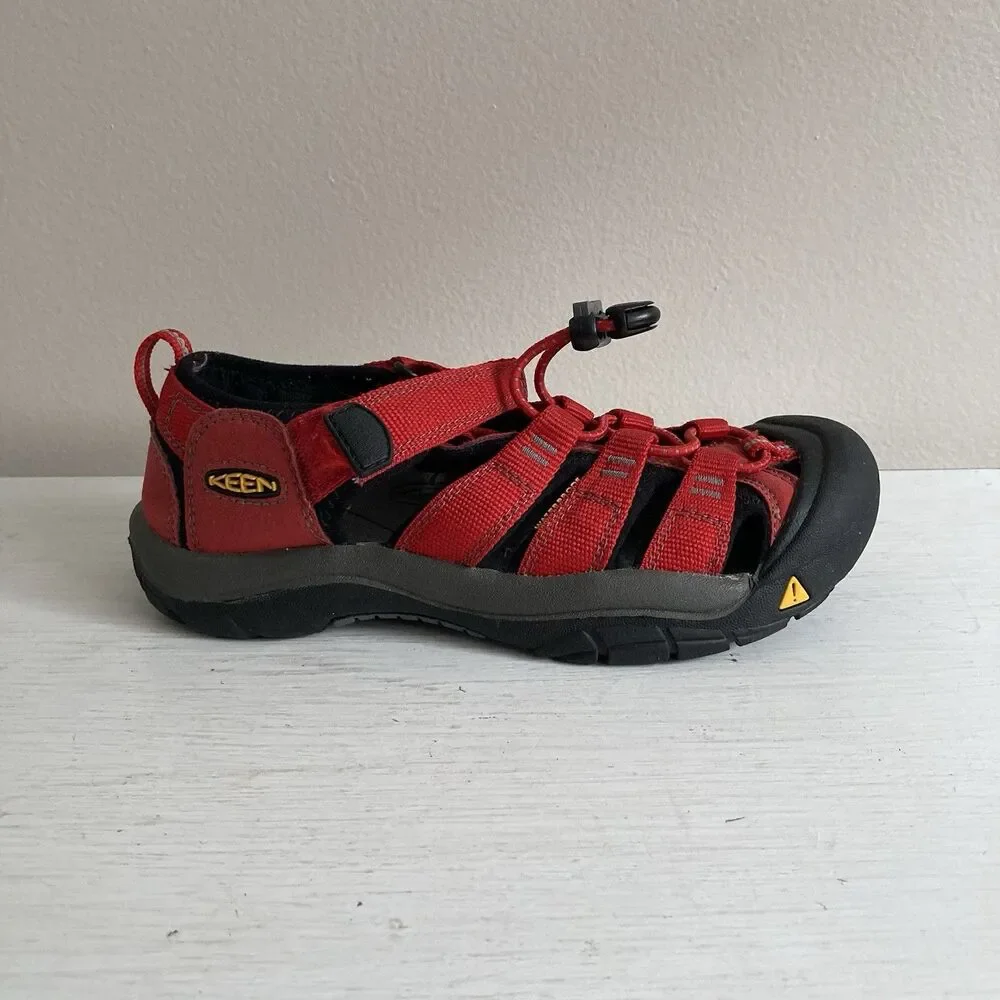 KEEN Newport H2 Waterproof Sandals Shoes 1012318 Hiking Outdoor Youth Size 3